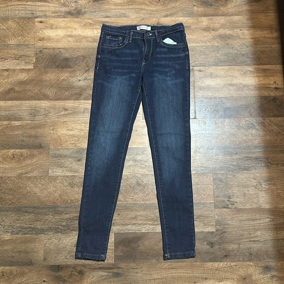 Levi's Other - Levis Girls Jeans